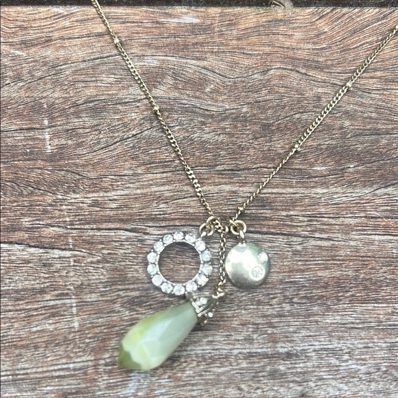 Vintage Monet Gold and Green Necklace with Rhinestones and Elegant Design - Picture 9 of 9